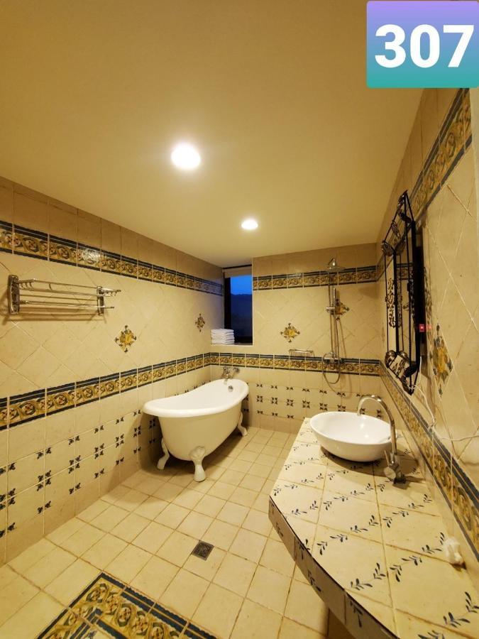 E-Ping Castle Hotel Nanwan Luaran gambar