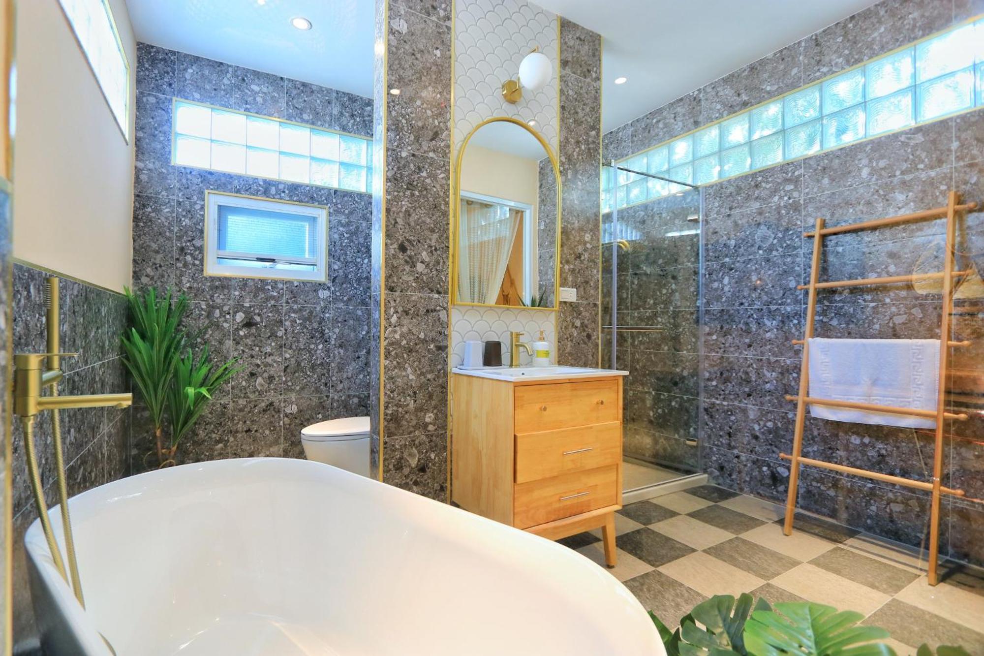 E-Ping Castle Hotel Nanwan Luaran gambar